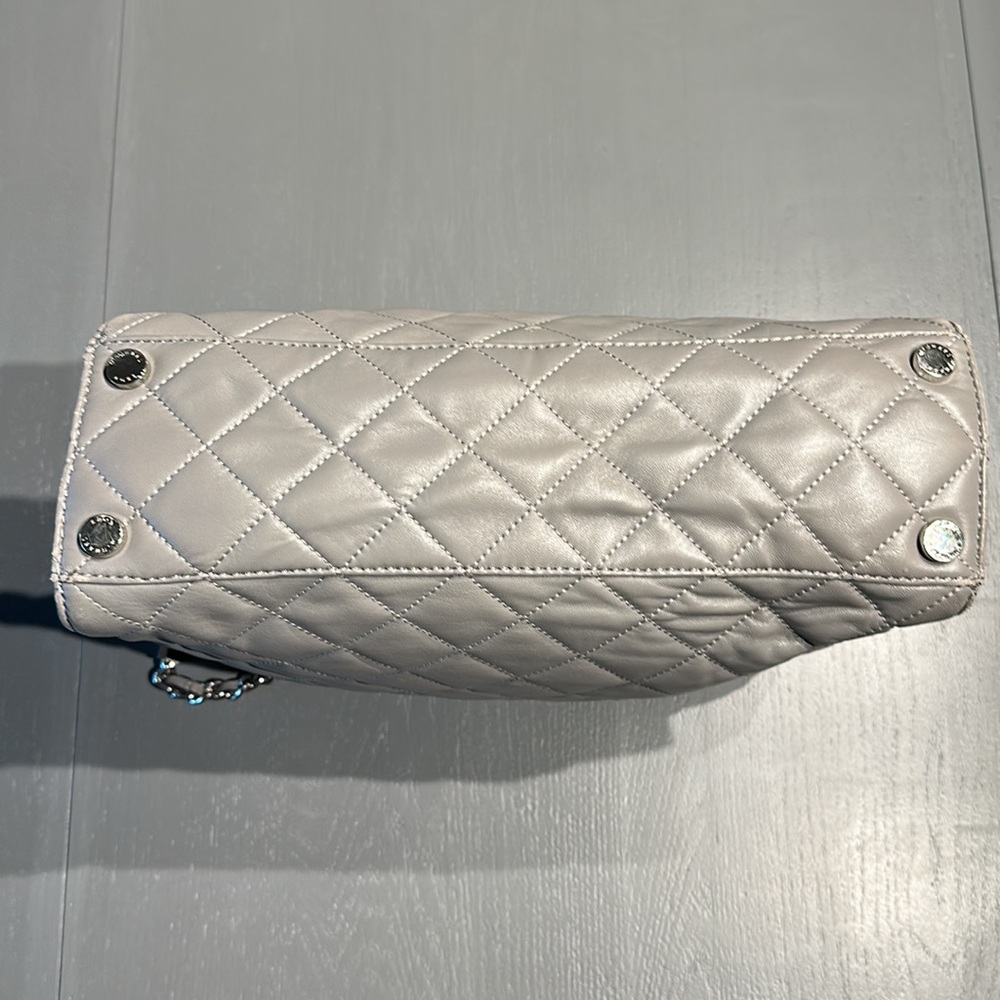 Michael Kors Grey Quilted Handbag - Picture 4 of 12